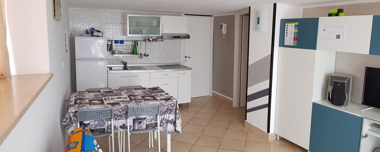 Beckye Apartment Terracina Bagian luar foto